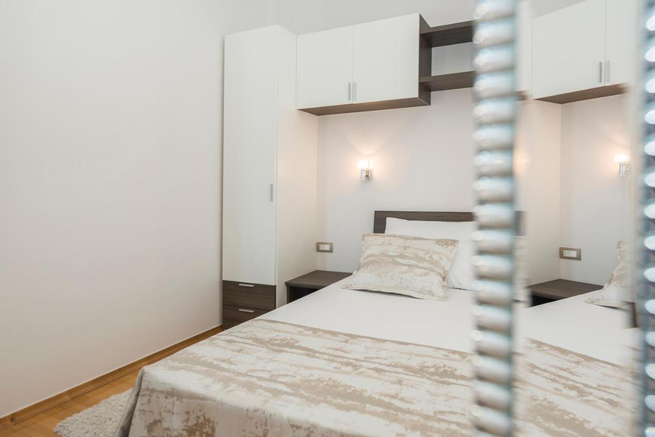 Apartamento Kings View Sarkic Novalja Exterior foto