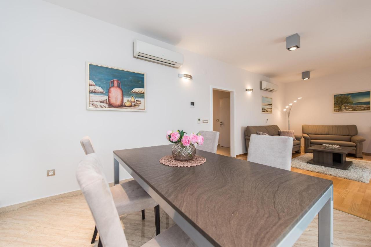 Apartamento Kings View Sarkic Novalja Exterior foto